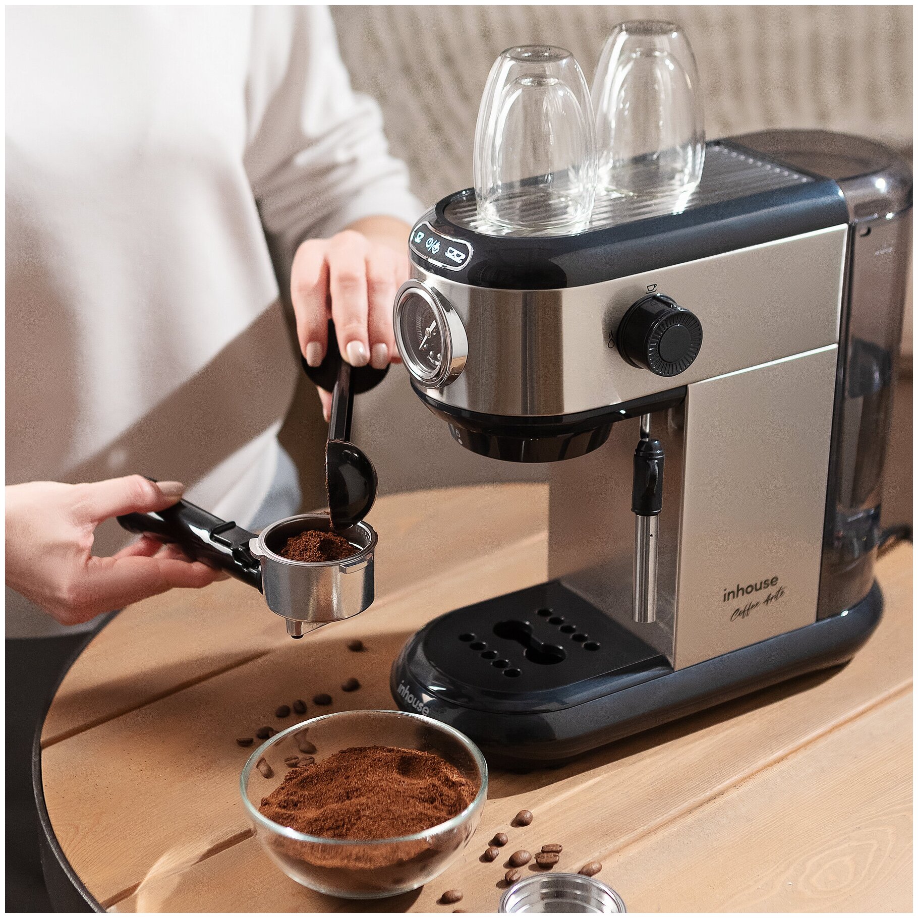 Кофемашина inhouse ICM1506 (серия Coffee Arte 15 бар цвет шоколадный)