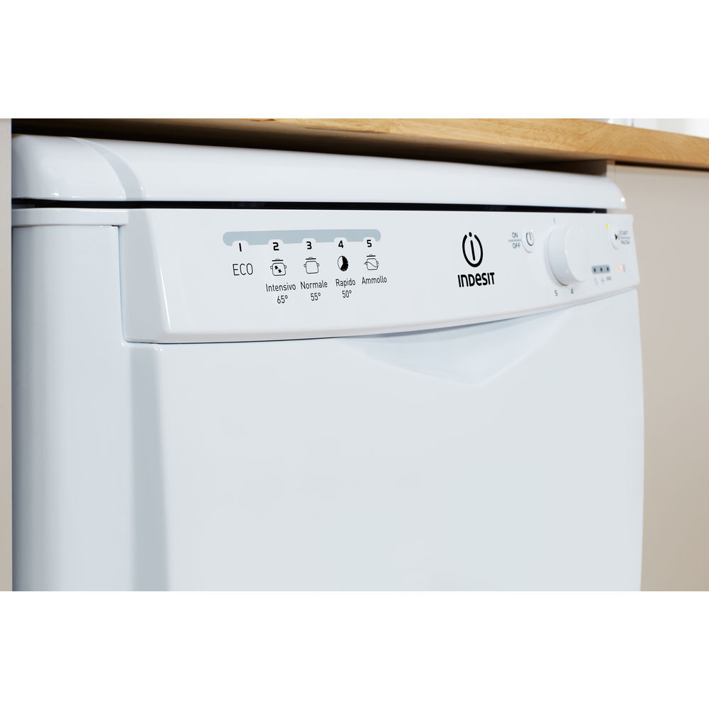 Indesit DFG 15B10 купить в Москве посудомоечную машину по низкой цене с  доставкой по акции