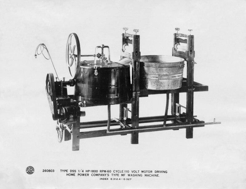 Фото первой стиральной машины